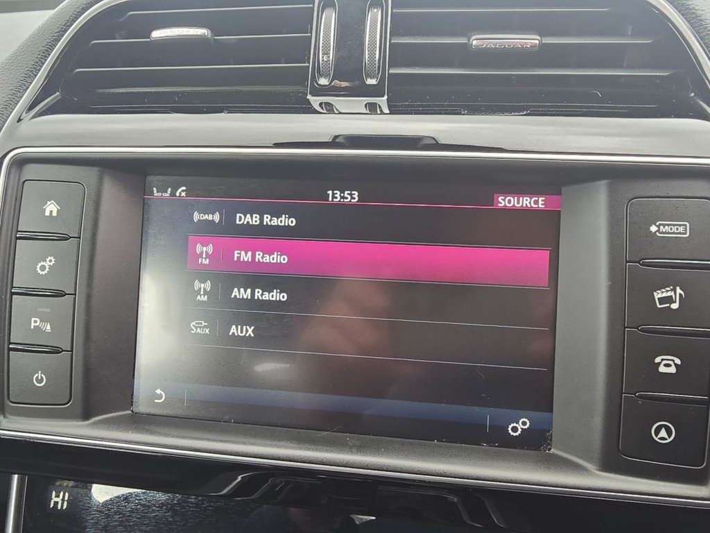 Used Jaguar XE 2016 for sale - 76416945: Photo 19