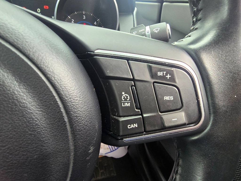 Used Jaguar XE 2016 for sale - 76416945: Photo 24