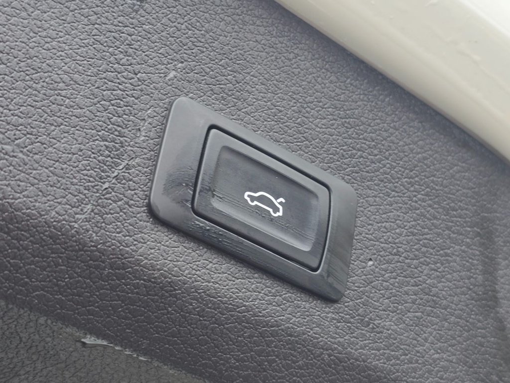 Used Audi Q7 2014 for sale - 76535681: Photo 9