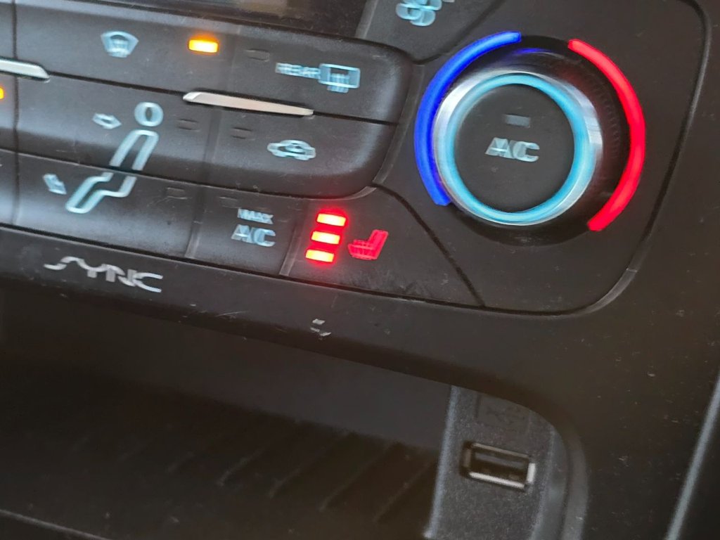 Used Ford Focus 2015 for sale - 76725069: Photo 18