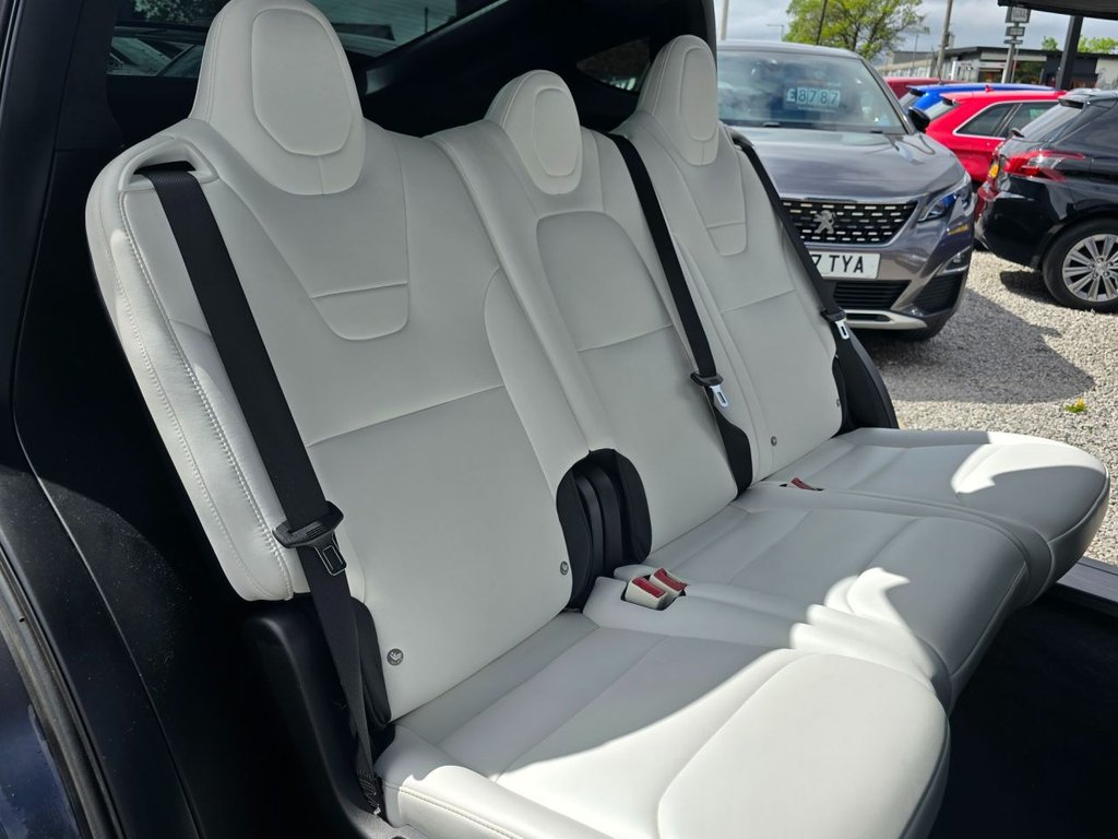 Used Tesla Model X 2017 for sale - 76768136: Photo 8