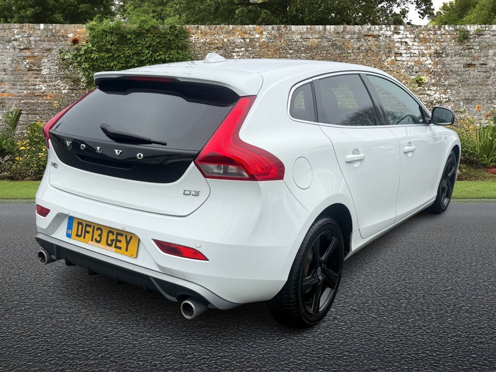 Used Volvo V40 2013 for sale - 78082598: Photo 7
