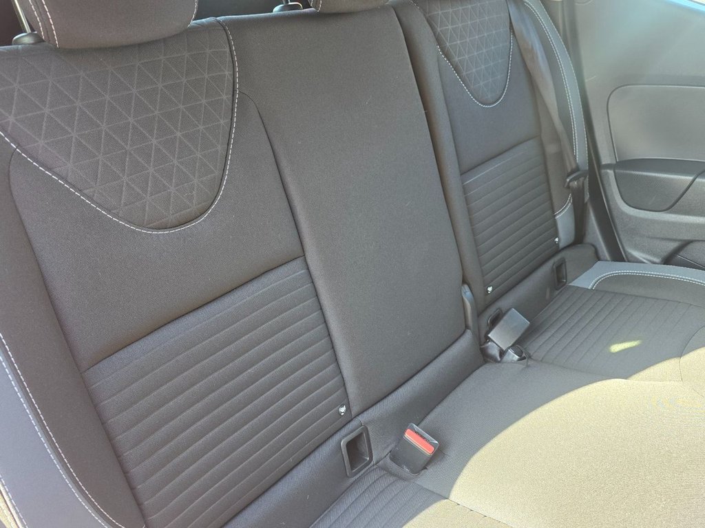 Used Renault Clio 2016 for sale - 76546369: Photo 12