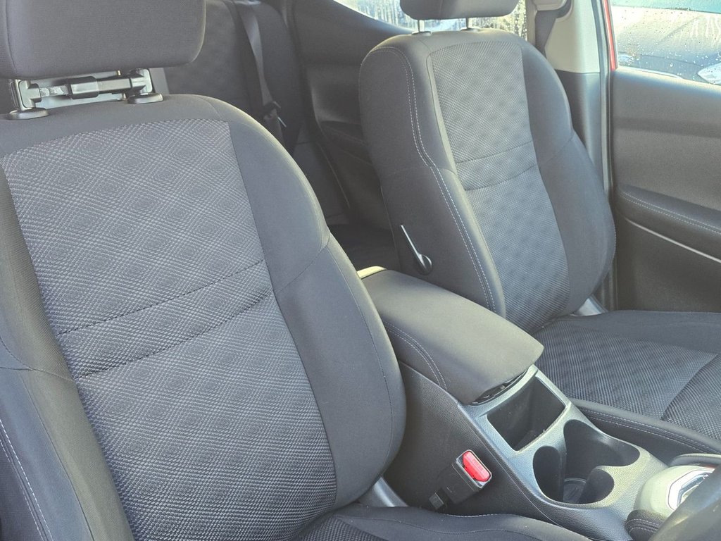 Used Nissan Qashqai 2015 for sale - 76867568: Photo 12