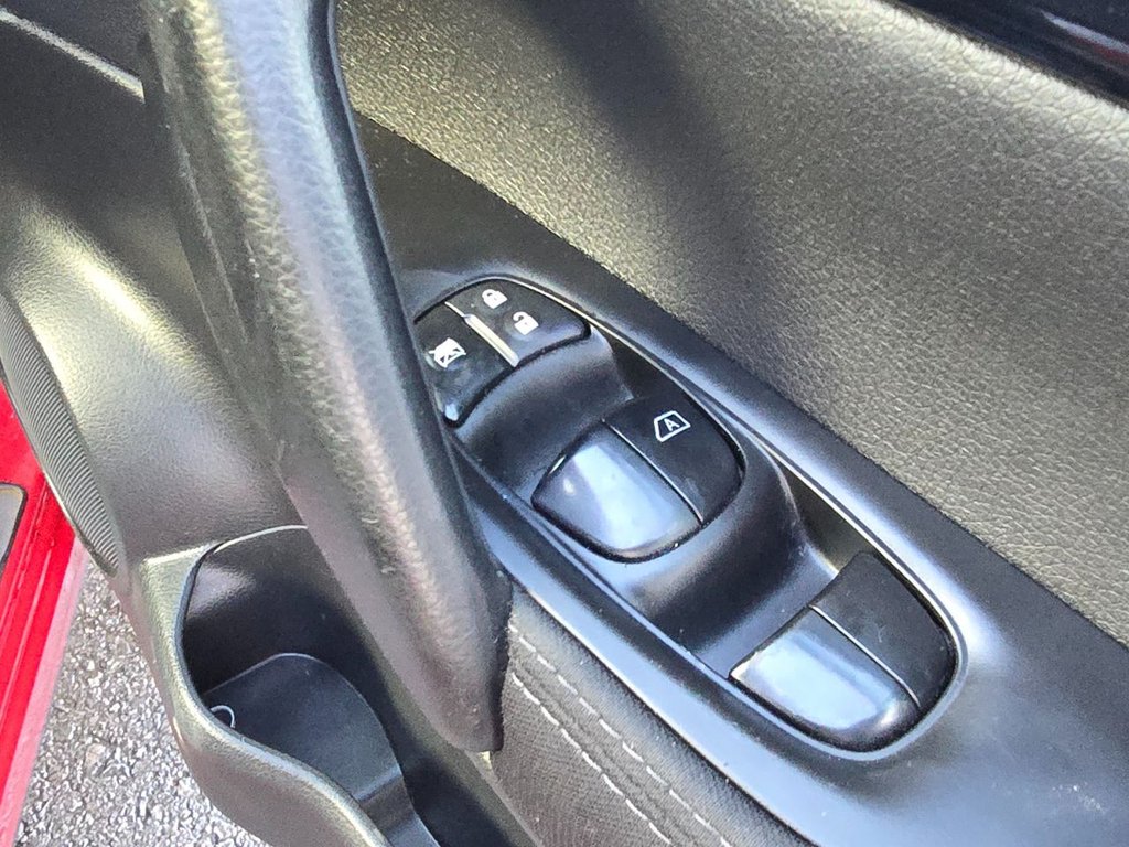 Used Nissan Qashqai 2015 for sale - 76867568: Photo 13