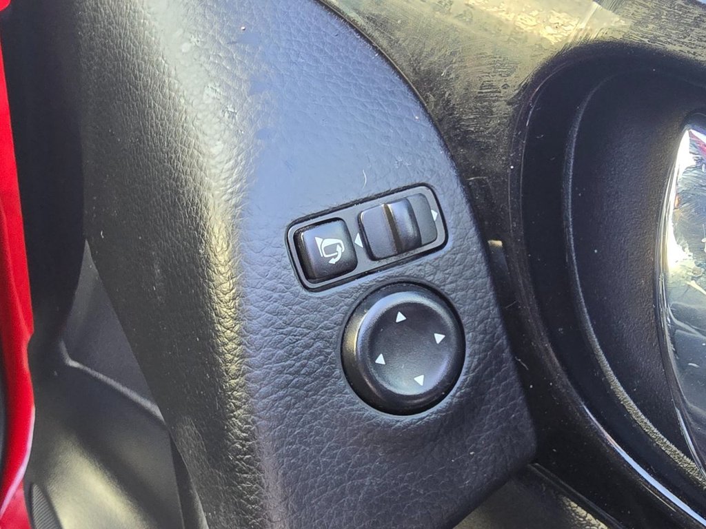 Used Nissan Qashqai 2015 for sale - 76867568: Photo 14