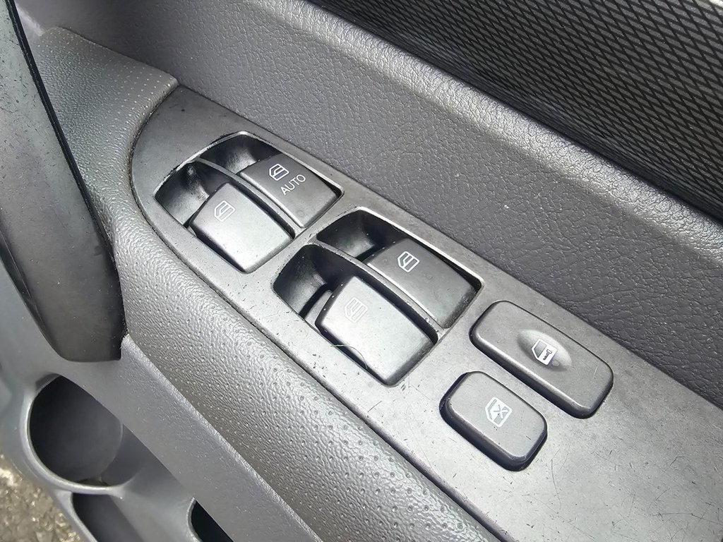 Used Ssangyong Turismo 2015 for sale - 77748051: Photo 15