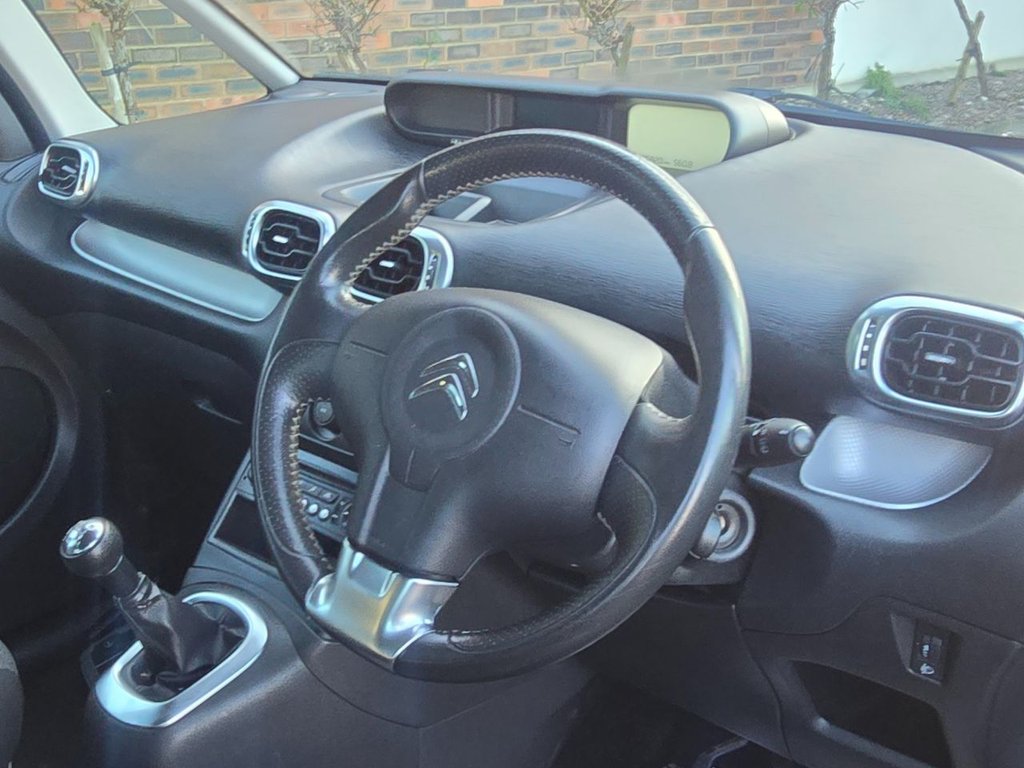 Used Citroen C3 Picasso 2017 for sale - 77276469: Photo 12