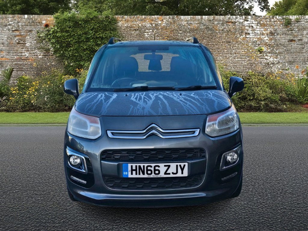 Used Citroen C3 Picasso 2017 for sale - 77276469: Photo 2