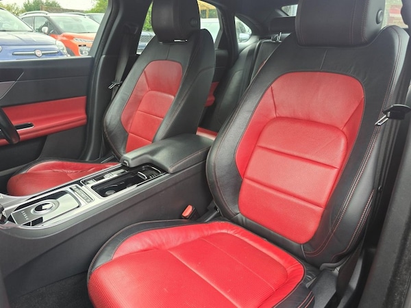 Used Jaguar XF 2017 for sale - 76068839: Photo 10