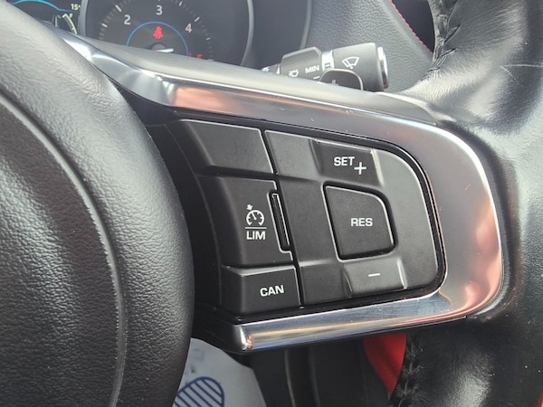 Used Jaguar XF 2017 for sale - 76068839: Photo 24