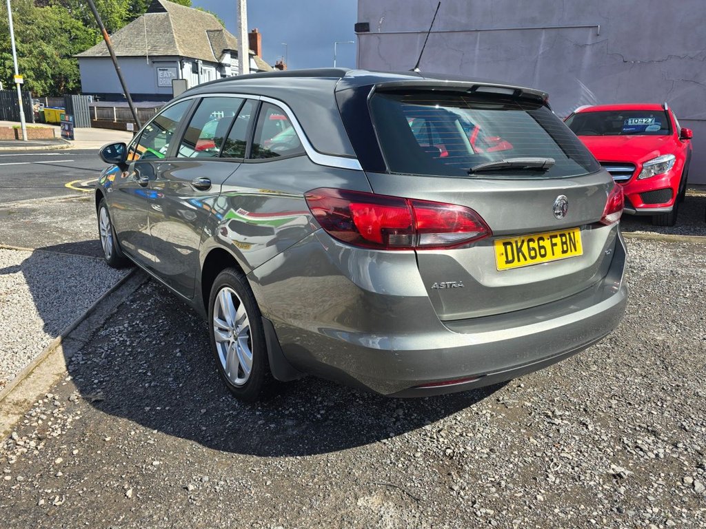 Used Vauxhall Astra 2016 for sale - 75832358: Photo 4