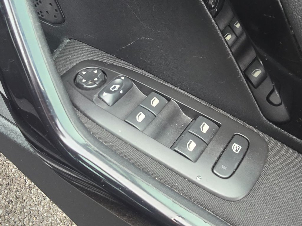 Used Peugeot 208 2019 for sale - 77276592: Photo 14