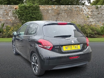Used Peugeot 208 2019 for sale - 77276592: Photo