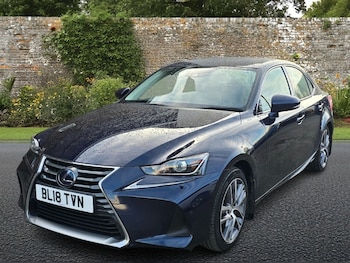 Used Lexus IS 2018 for sale - 76632081: Photo