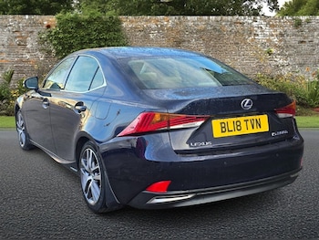 Used Lexus IS 2018 for sale - 76632081: Photo