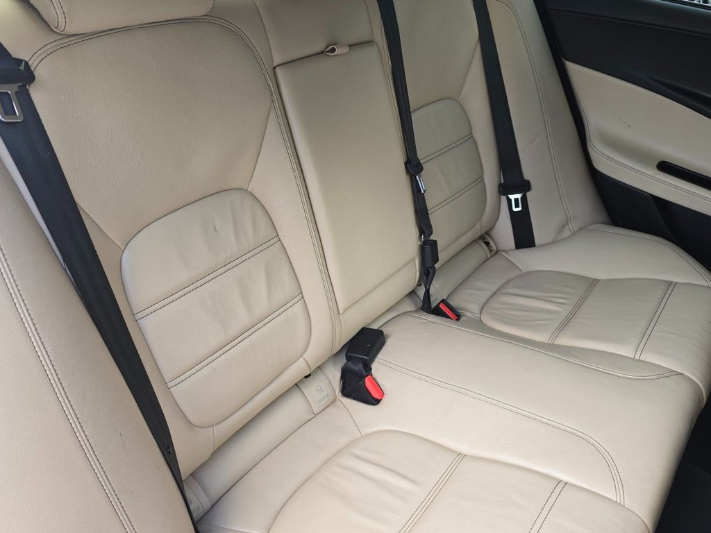 Used Jaguar XE 2016 for sale - 76356801: Photo 10