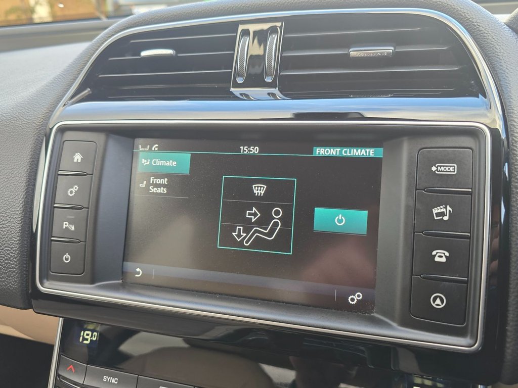 Used Jaguar XE 2016 for sale - 76356801: Photo 15