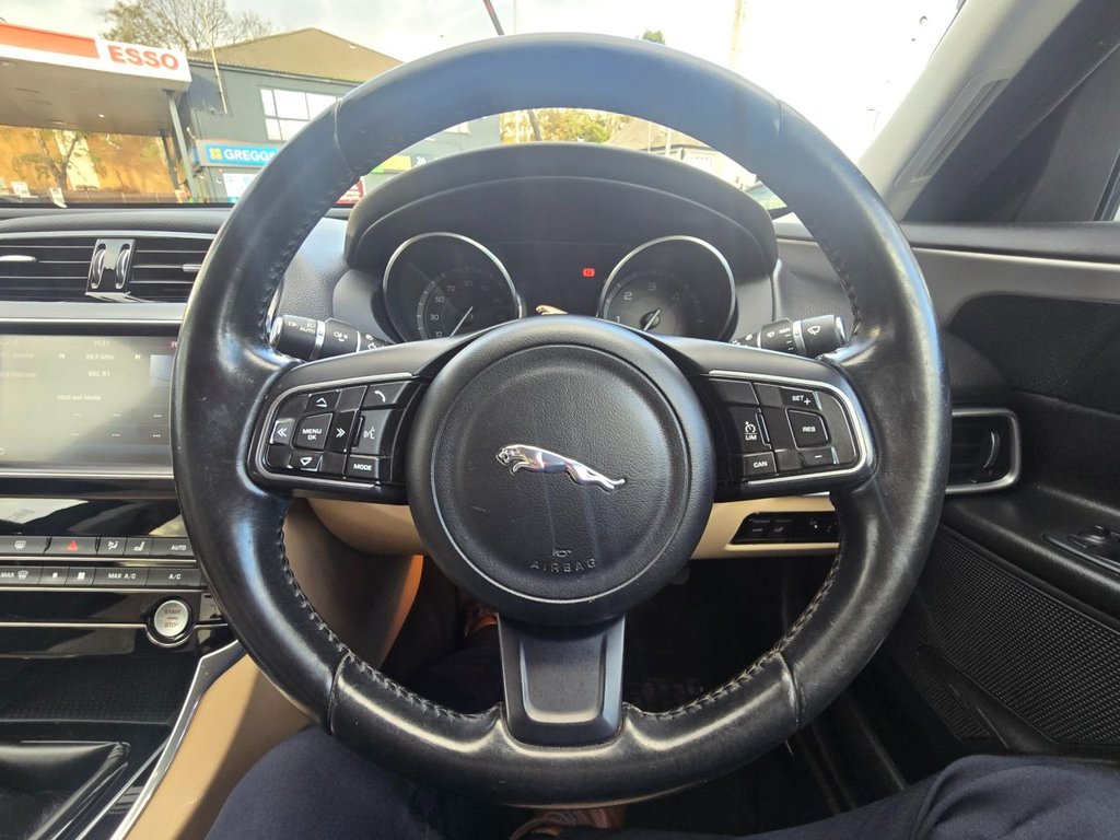 Used Jaguar XE 2016 for sale - 76356801: Photo 18