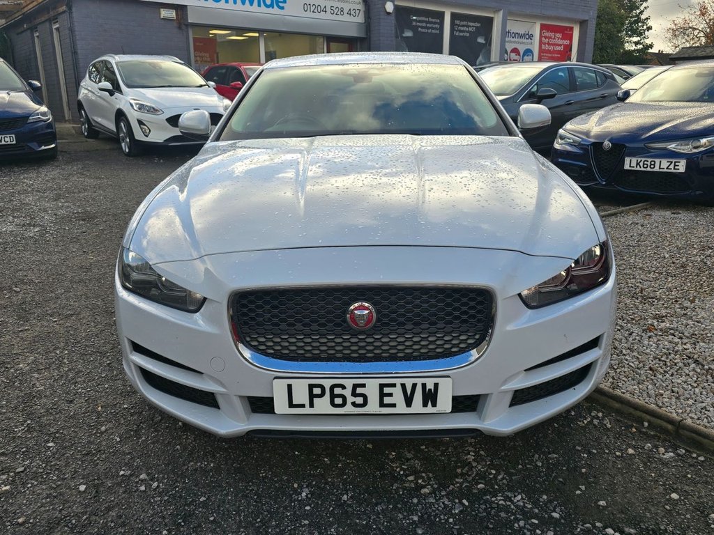 Used Jaguar XE 2016 for sale - 76356801: Photo 2