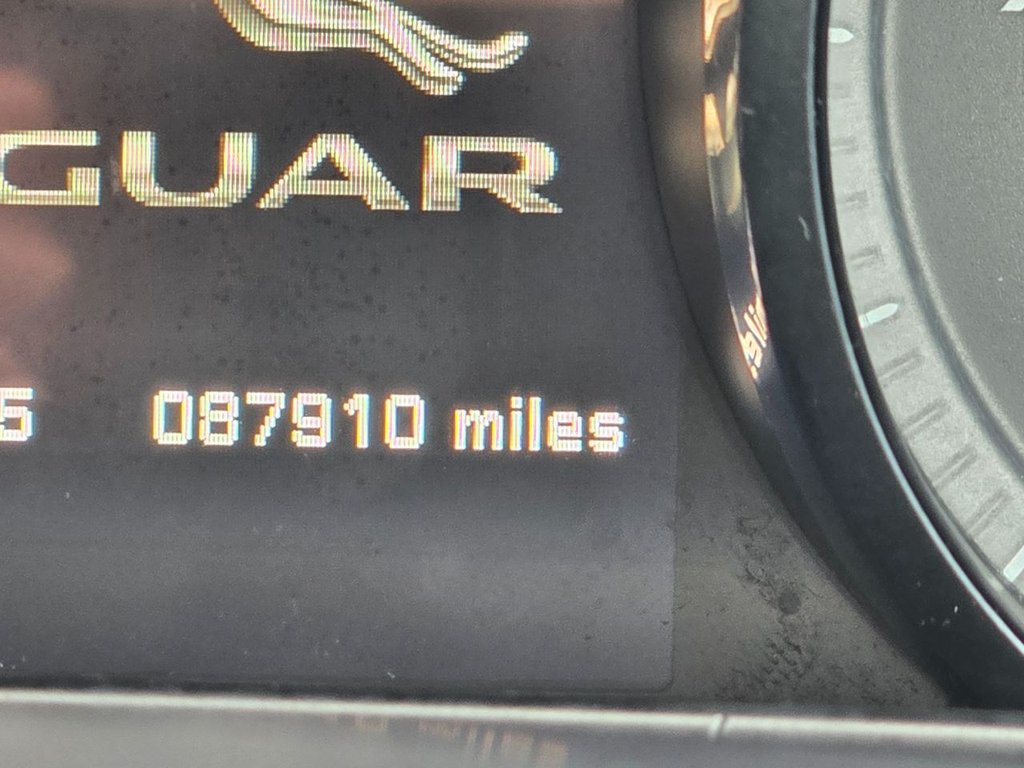 Used Jaguar XE 2016 for sale - 76356801: Photo 21