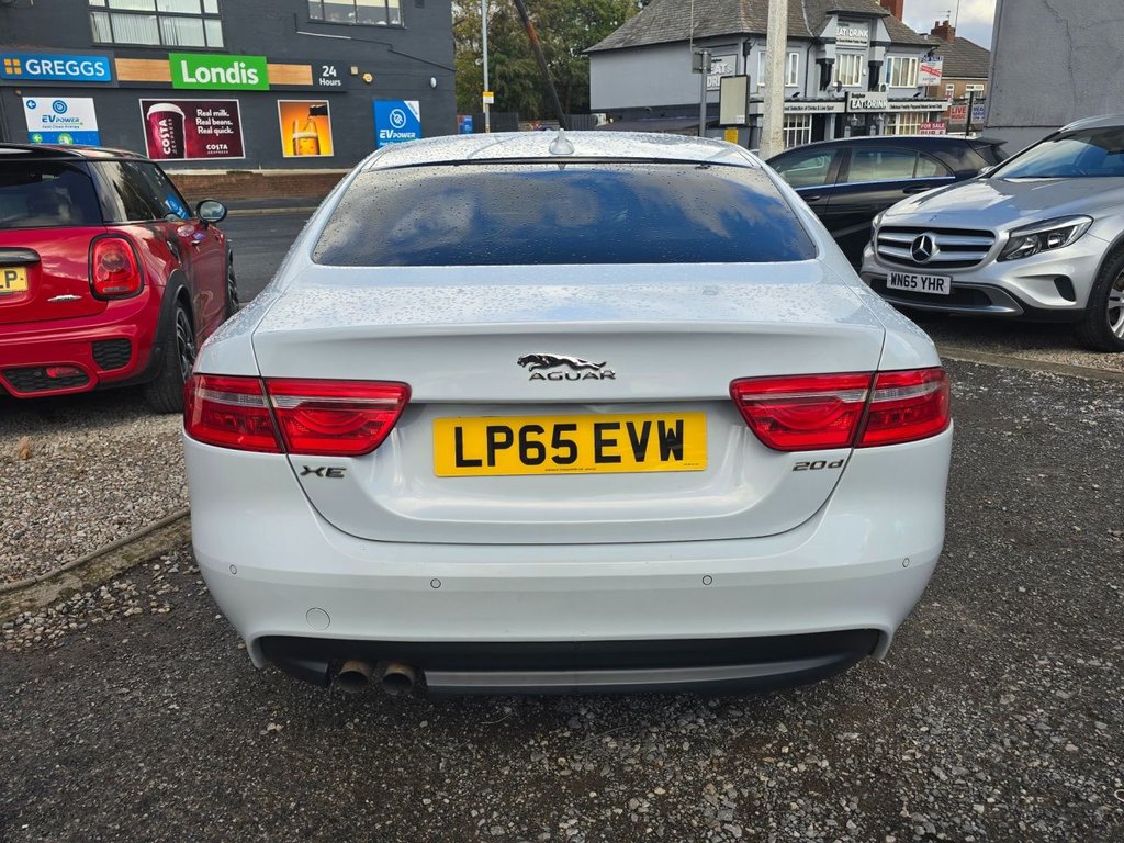Used Jaguar XE 2016 for sale - 76356801: Photo 5
