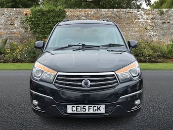 Used Ssangyong Turismo 2015 for sale - 77582926: Photo