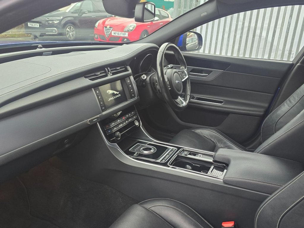 Used Jaguar XF 2017 for sale - 77072356: Photo 9