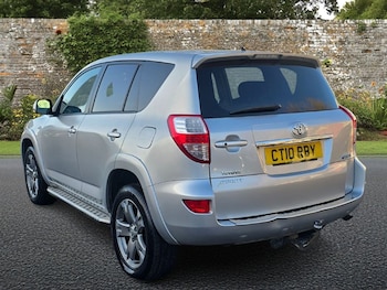 Used Toyota RAV4 2010 for sale - 76570561: Photo