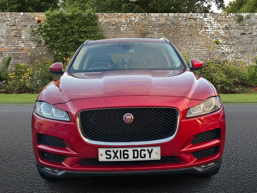 Used Jaguar F-Pace 2016 for sale - 76725066: Photo 2
