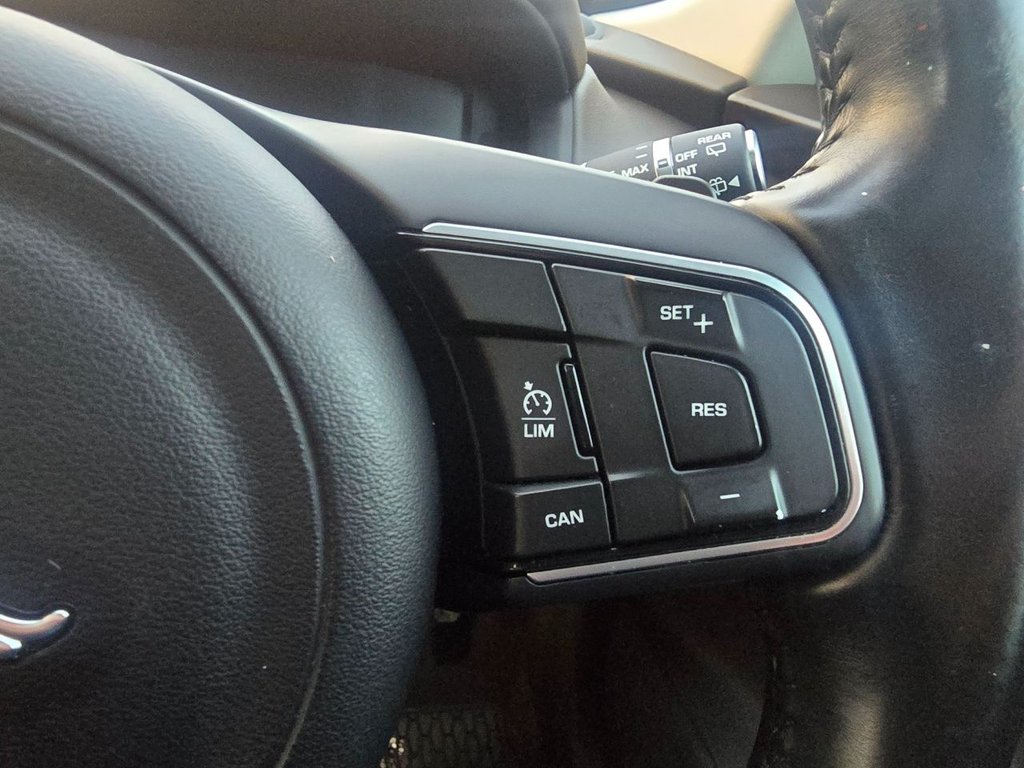 Used Jaguar F-Pace 2016 for sale - 76725066: Photo 26