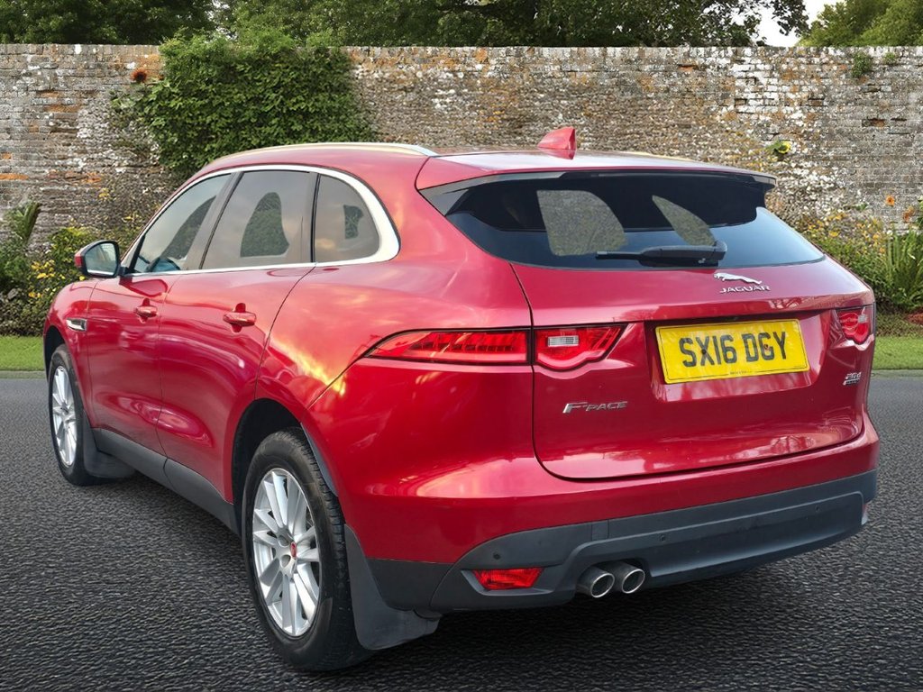 Used Jaguar F-Pace 2016 for sale - 76725066: Photo 4