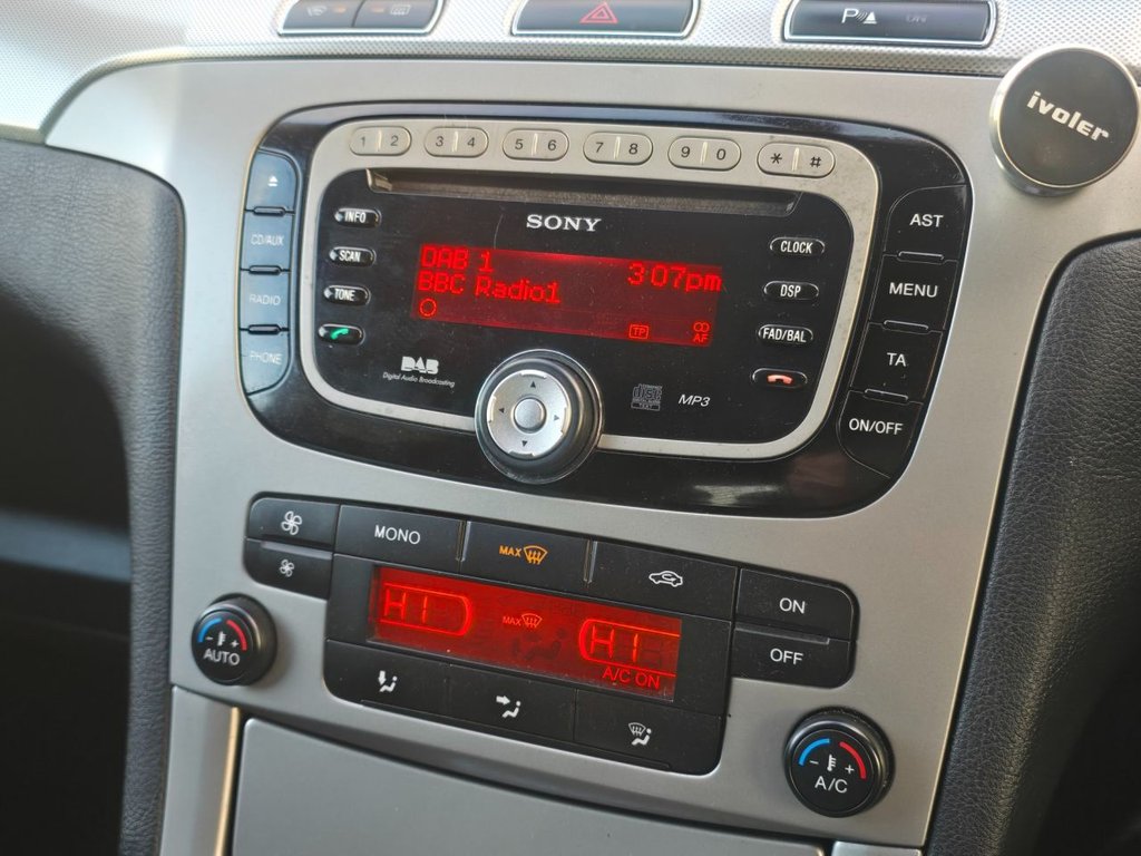 Used Ford S-Max 2011 for sale - 77249929: Photo 16