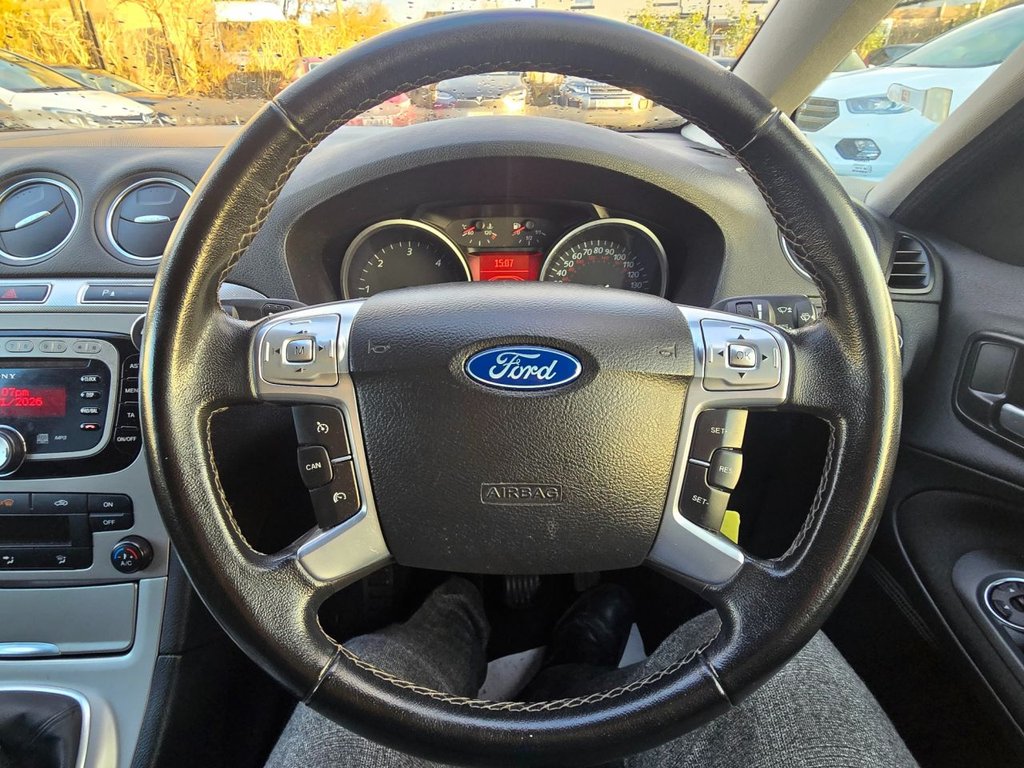 Used Ford S-Max 2011 for sale - 77249929: Photo 17