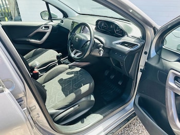 Used Peugeot 2008 2014 for sale - 78856247: Photo