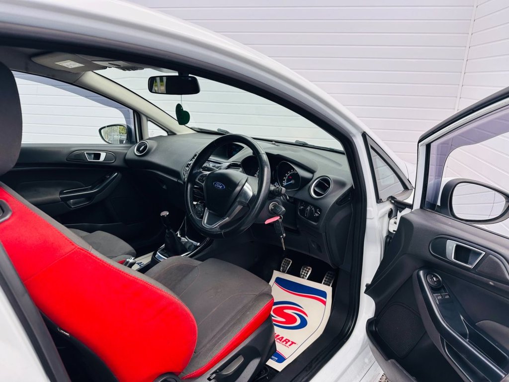 Used Ford Fiesta 2014 for sale - 76406191: Photo 13