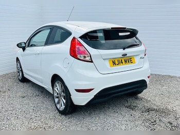 Used Ford Fiesta 2014 for sale - 76406191: Photo