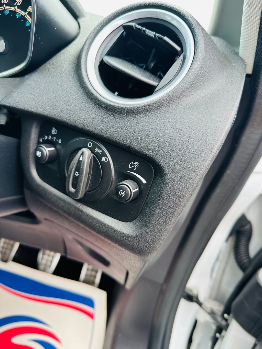 Used Ford Fiesta 2014 for sale - 76406191: Photo 8