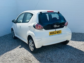 Used Toyota AYGO 2012 for sale - 79607815: Photo