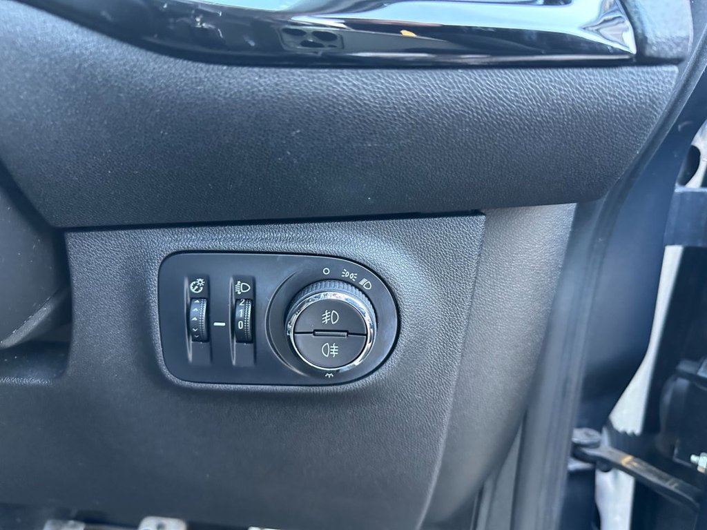 Used Vauxhall Corsa 2016 for sale - 77693572: Photo 16