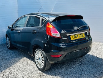 Used Ford Fiesta 2014 for sale - 79375733: Photo