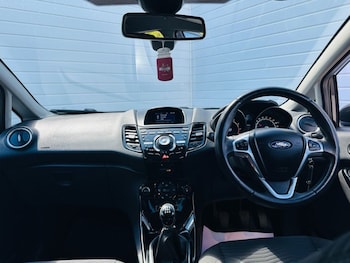 Used Ford Fiesta 2014 for sale - 79375733: Photo
