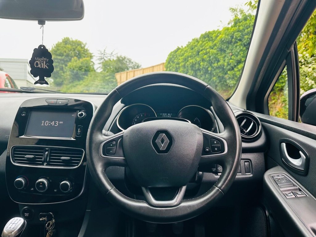 Used Renault Clio 2017 for sale - 76406235: Photo 9