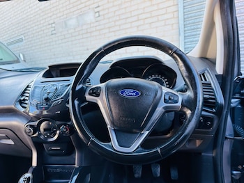 Used Ford Ecosport 2015 for sale - 76406193: Photo