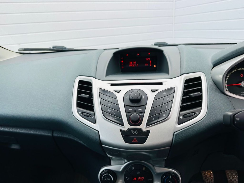 Used Ford Fiesta 2009 for sale - 76841234: Photo 14