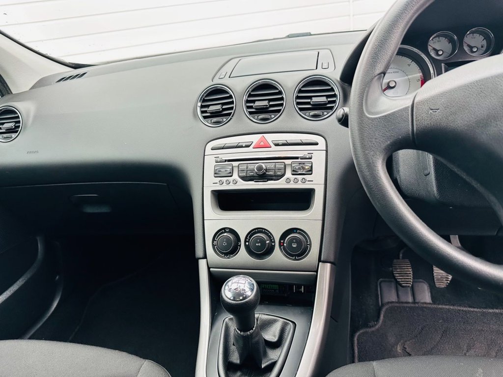 Used Peugeot 308 2011 for sale - 77346763: Photo 15