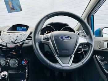 Used Ford Fiesta 2015 for sale - 77551759: Photo