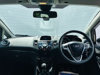 Used Ford Fiesta 2015 for sale - 79578799: Photo