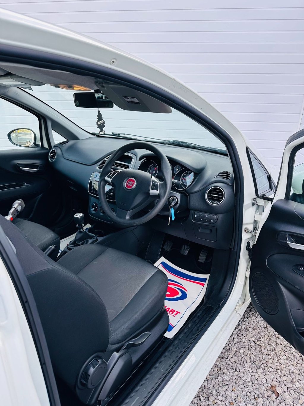 Used Fiat Punto 2013 for sale - 76406856: Photo 6