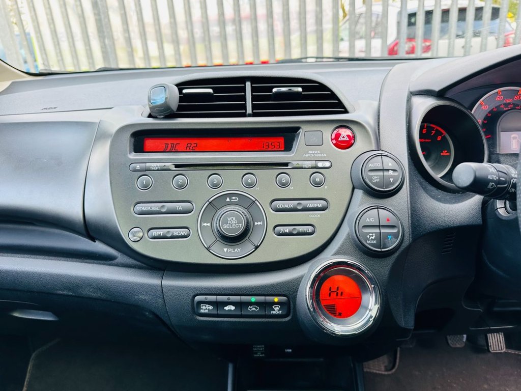 Used Honda Jazz 2012 for sale - 77551752: Photo 15